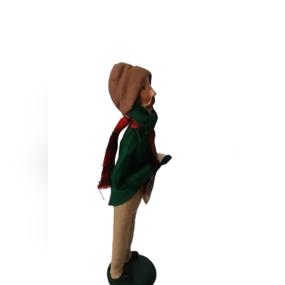 BYERS' CHOICE LTD. 1986 CHRISTMAS CAROLER sheet Music man plaid scarf tan pants - Picture 2 of 9